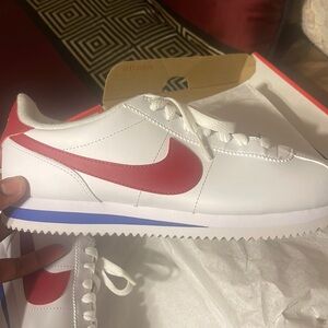 BRAND NEW NIKE CORTEZ